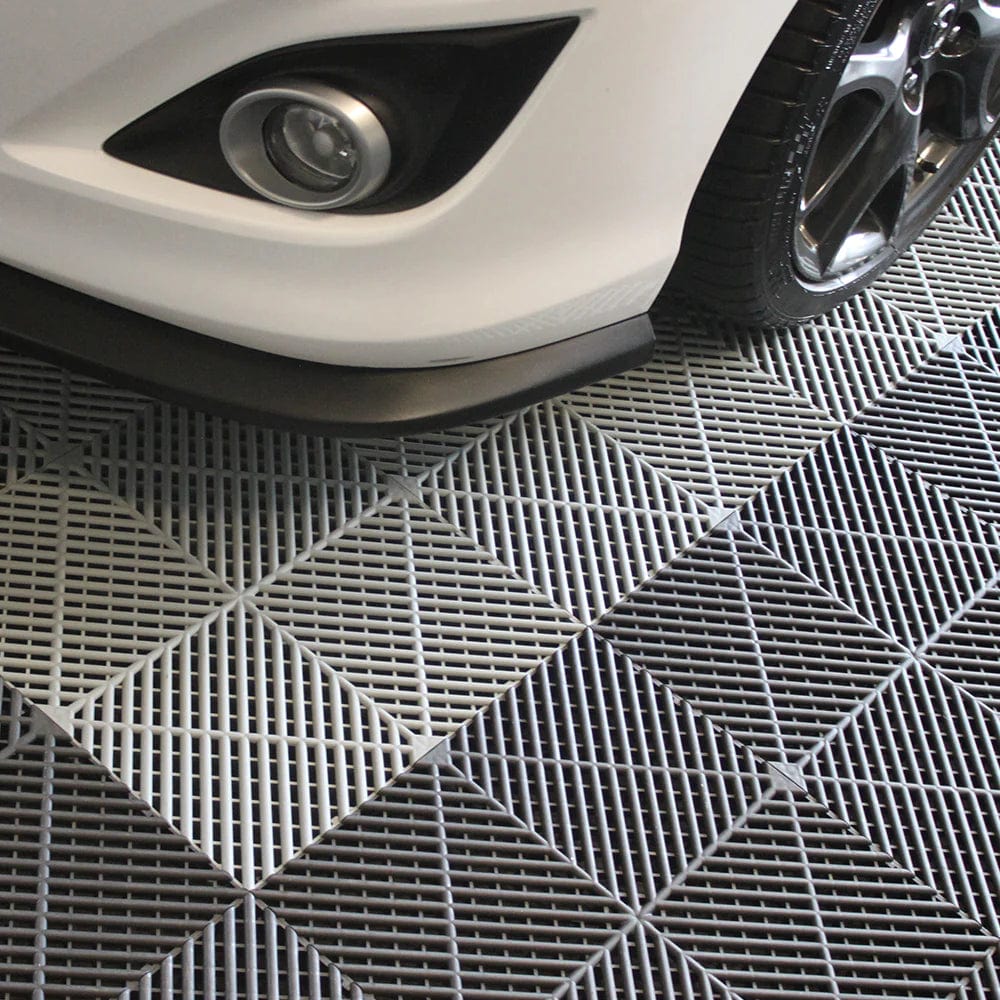 SafeRacks Garage Tiles