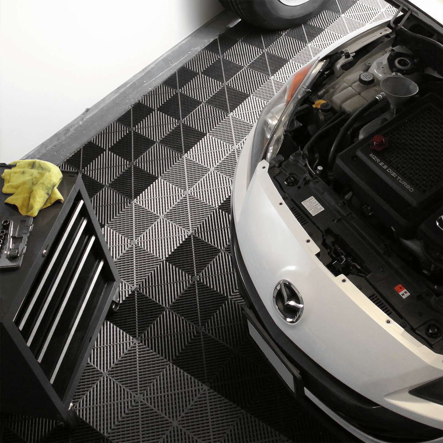 SafeRacks Garage Tiles